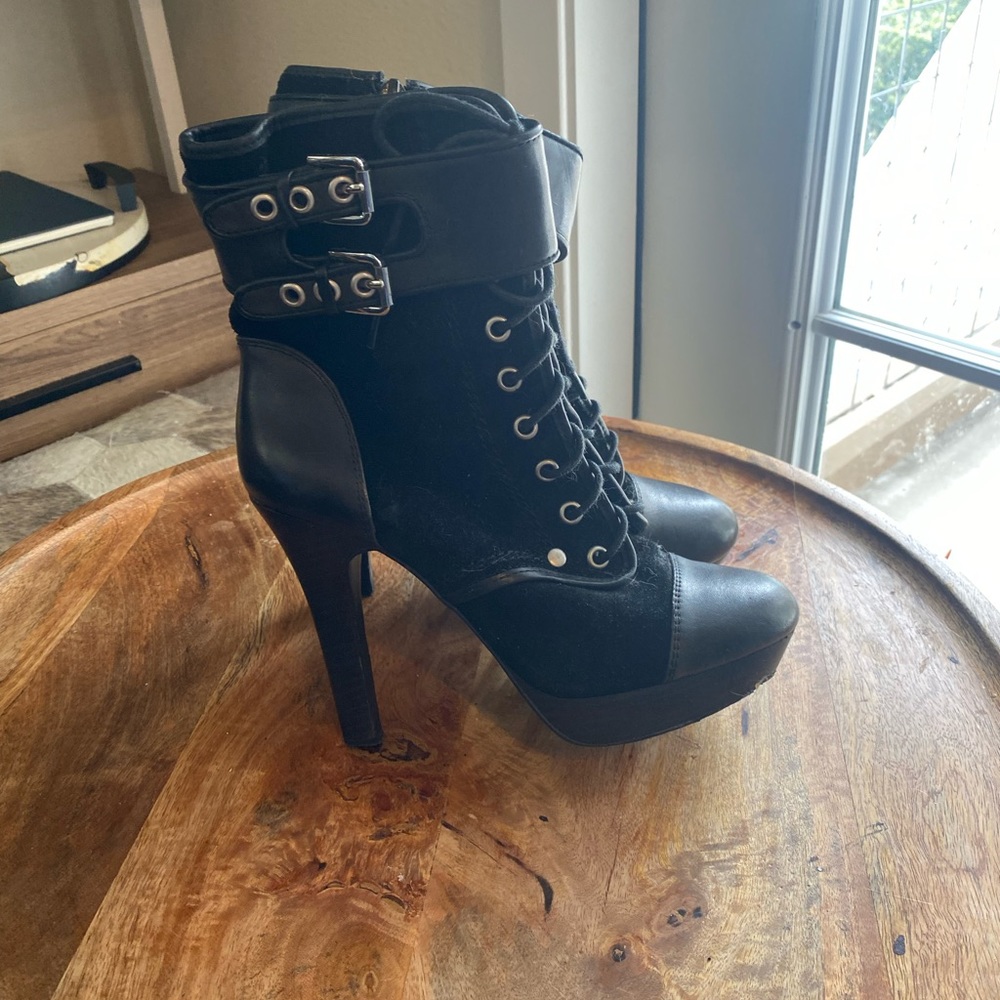 Jessica Simpson JP-Carlen2X Black Leather and Suede Combat Heeled Boots